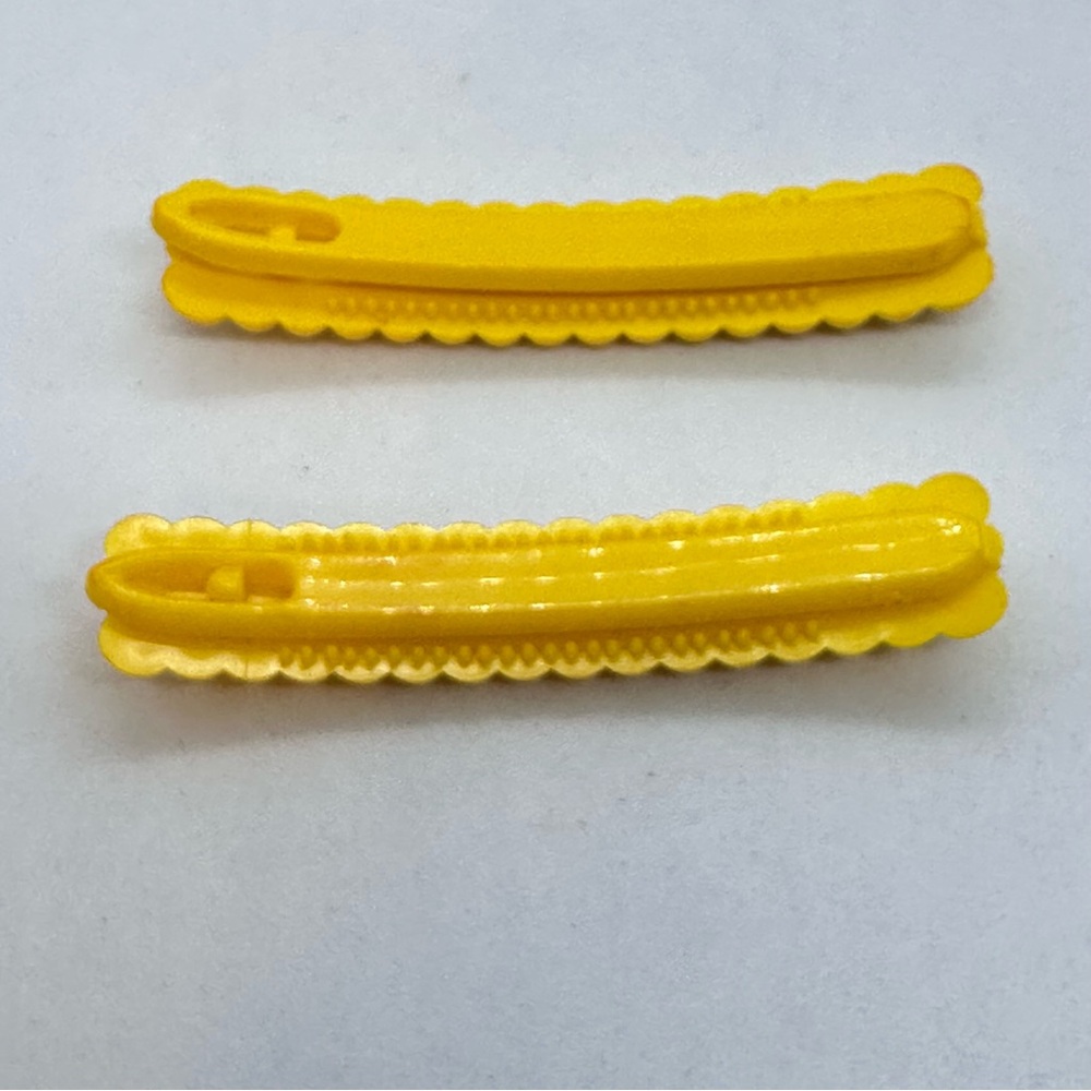 Vintage 4 Pairs 1980's Snap Back Plastic Girls' Hair Barrettes Unbranded Retro - Picture 3 of 14